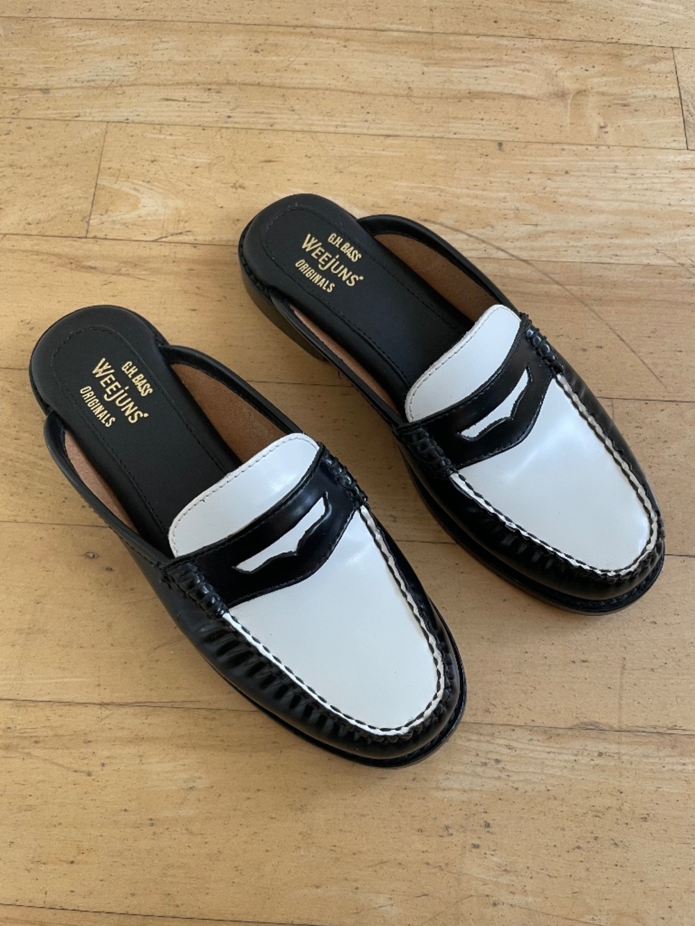 G.H. Bass Weejuns Black & White Saddle Loafer Mules / Slides Size 6.5